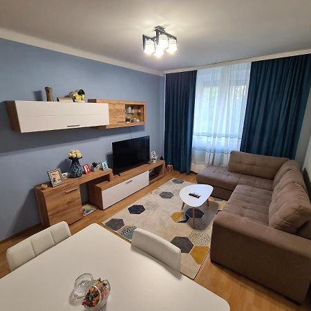 Best Apartment Hunedoara Eksteriør bilde