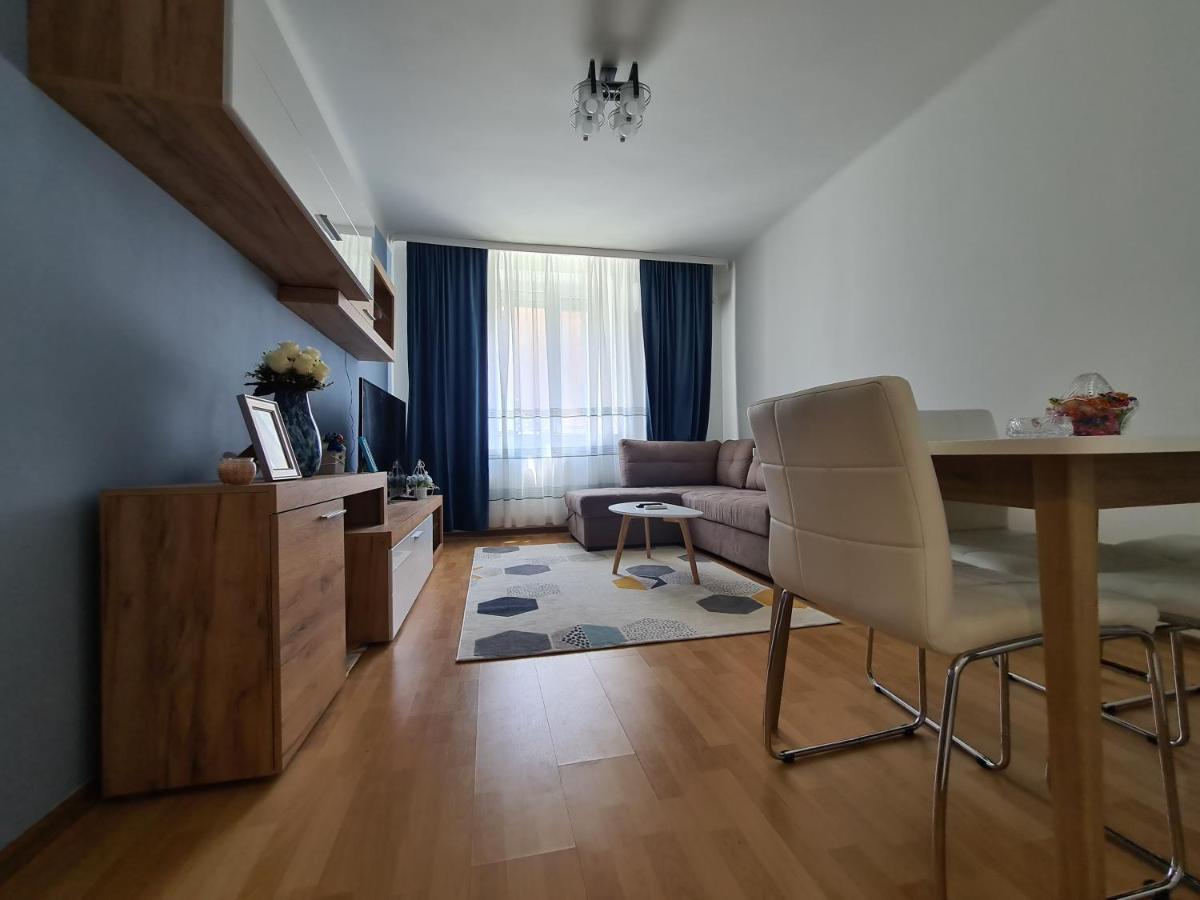 Best Apartment Hunedoara Eksteriør bilde