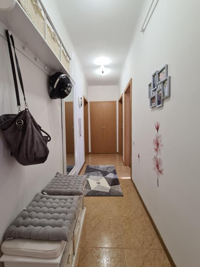 Best Apartment Hunedoara Eksteriør bilde